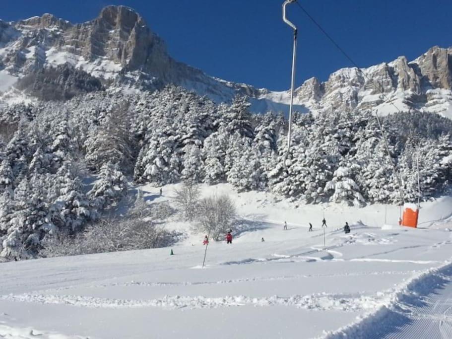 Gite De Charme : La Grange Au Lac Azur Treffort  Exteriör bild