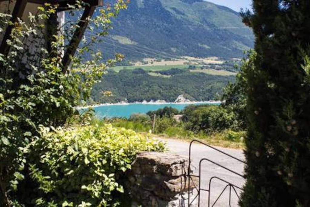 Gite De Charme : La Grange Au Lac Azur Treffort  Exteriör bild