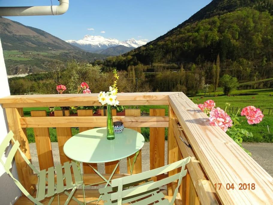 Gite De Charme : La Grange Au Lac Azur Treffort  Exteriör bild