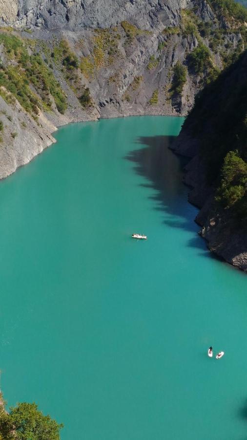 Gite De Charme : La Grange Au Lac Azur Treffort  Exteriör bild